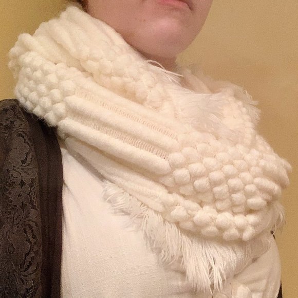Cozy White Circle Scarf - Picture 2 of 3